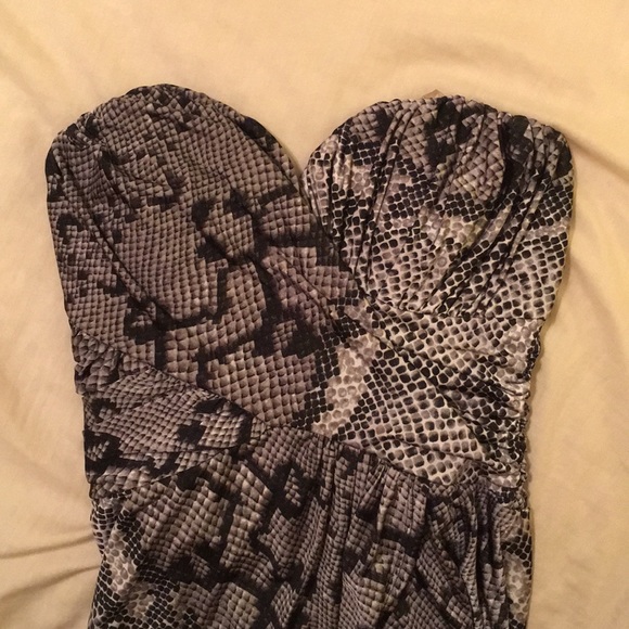 🐍 Snakeskin Sweetheart Dress - Picture 2 of 5